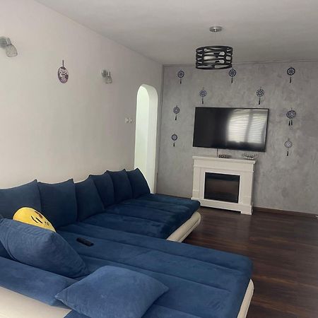 Carlitos Apt Râmnicu Vâlcea Eksteriør billede